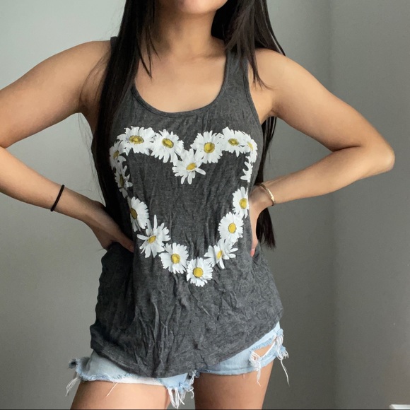 Floral Heart Tank Top - Picture 2 of 8